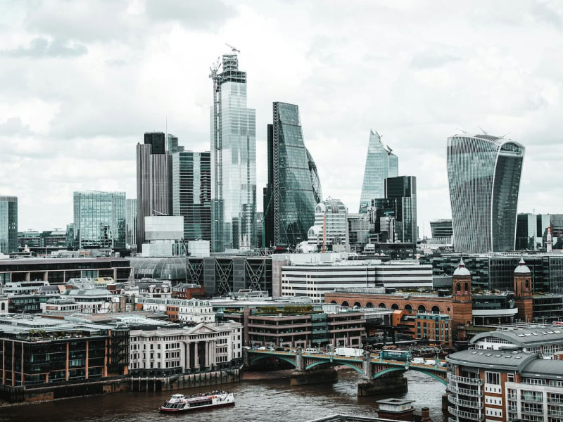 voltix-services-uk-facilities-maintenance-financial-professional-services-industry